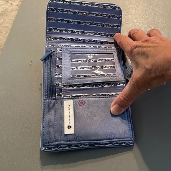 Vera Bradley RFID Riley compact wallet - Picture 3 of 7